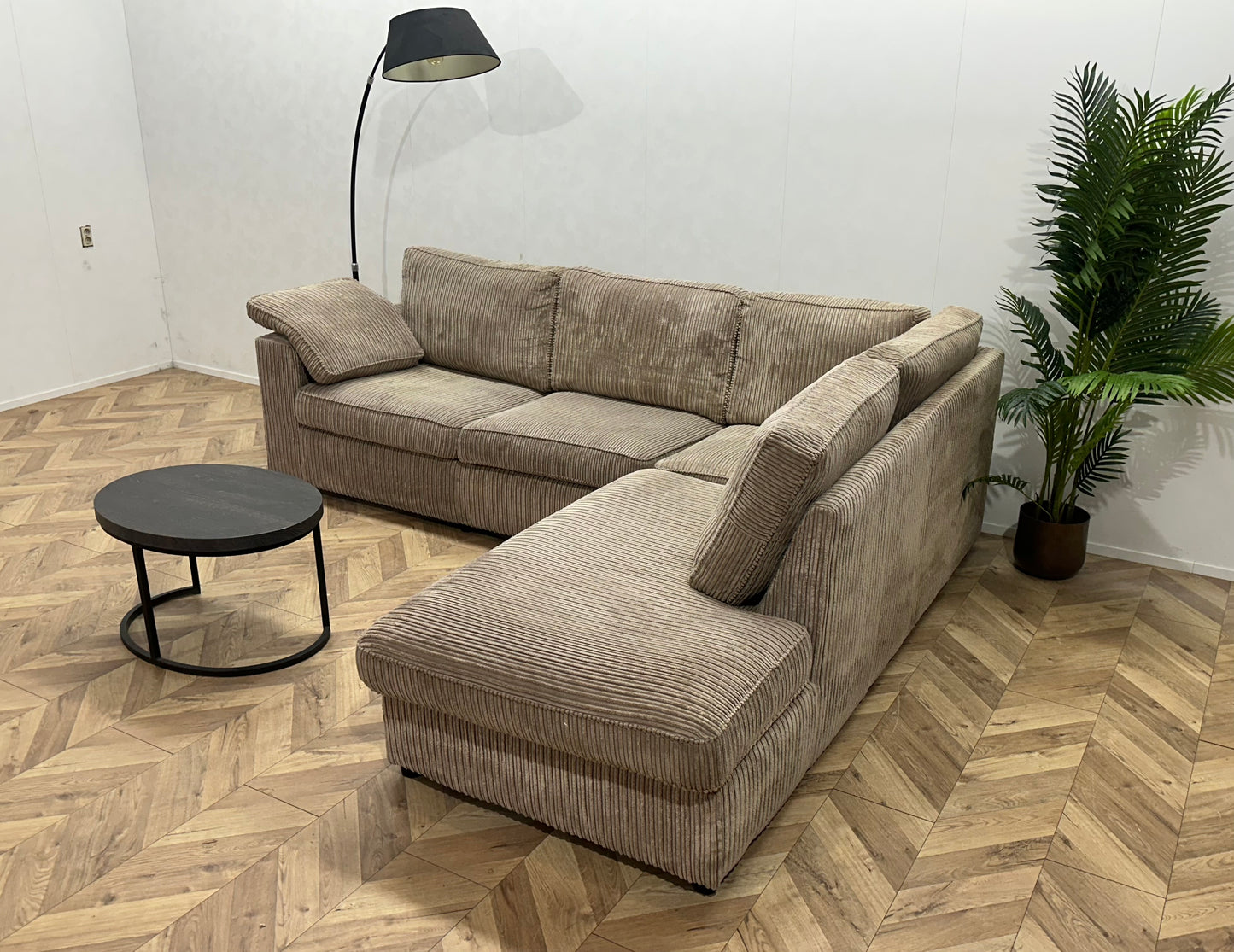 Beige Ribstof Hoekbank ~ Losse Kussens Met Afneembare Hoezen