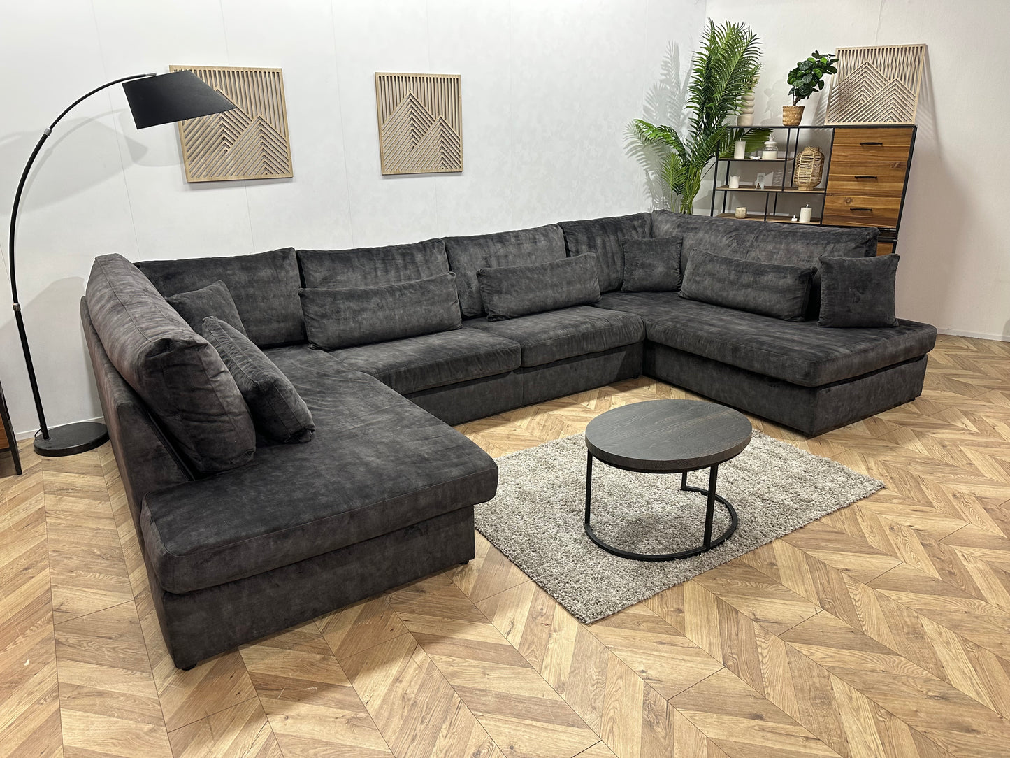 Antraciet Velvet U Bank ~ Nieuwstaat