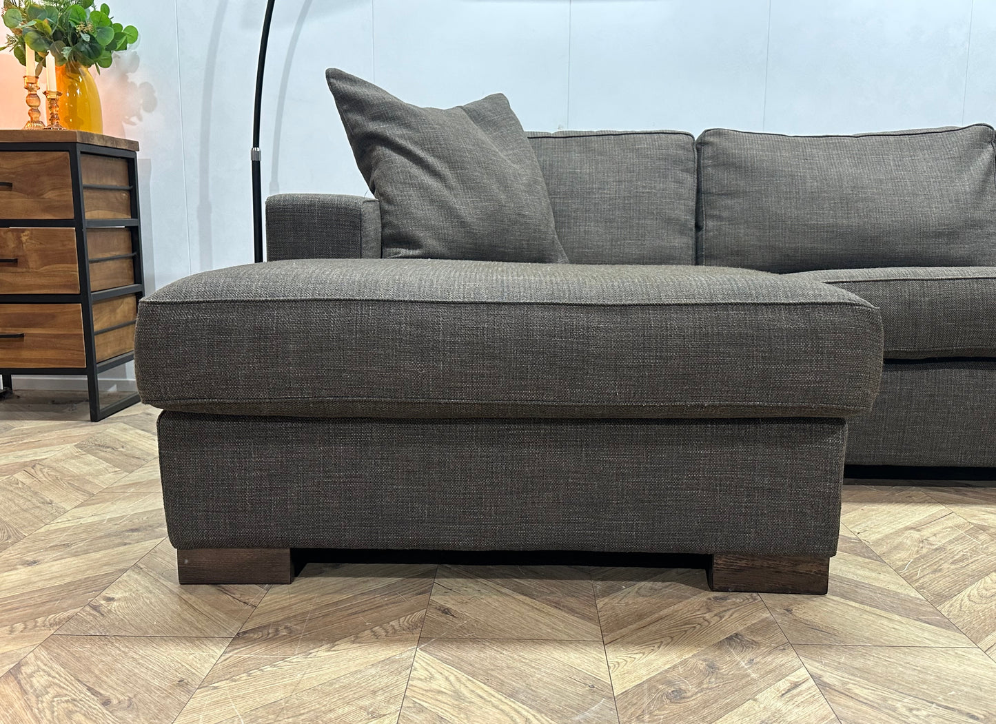 Bruine Hoekbank ~ Losse Kussens Met Afneembare Hoezen