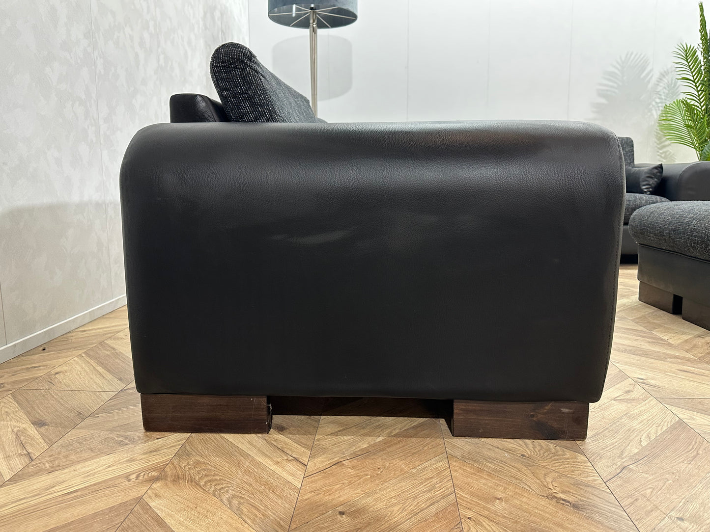 Zwarte/Antraciet Lederen/Stoffen Hoekbank Inc Hocker ~ Losse Kussens Met Afneembare Hoezen