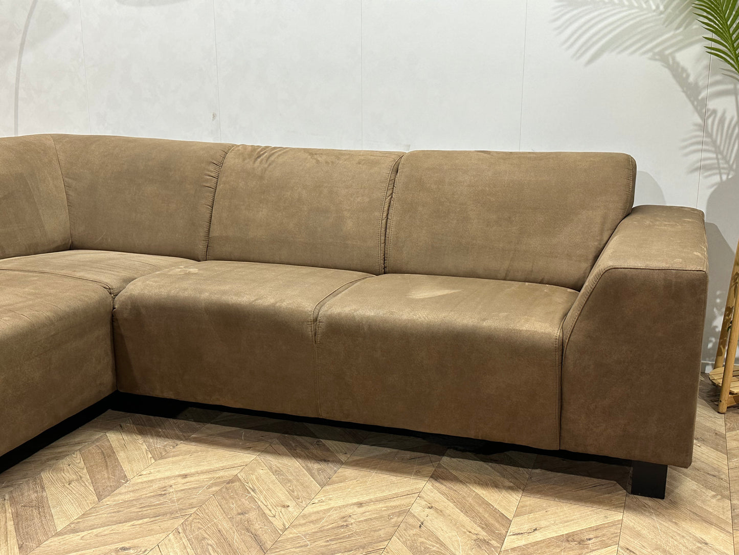 Bruine Suède Stoffen Hoekbank ~ Vaste Kussens
