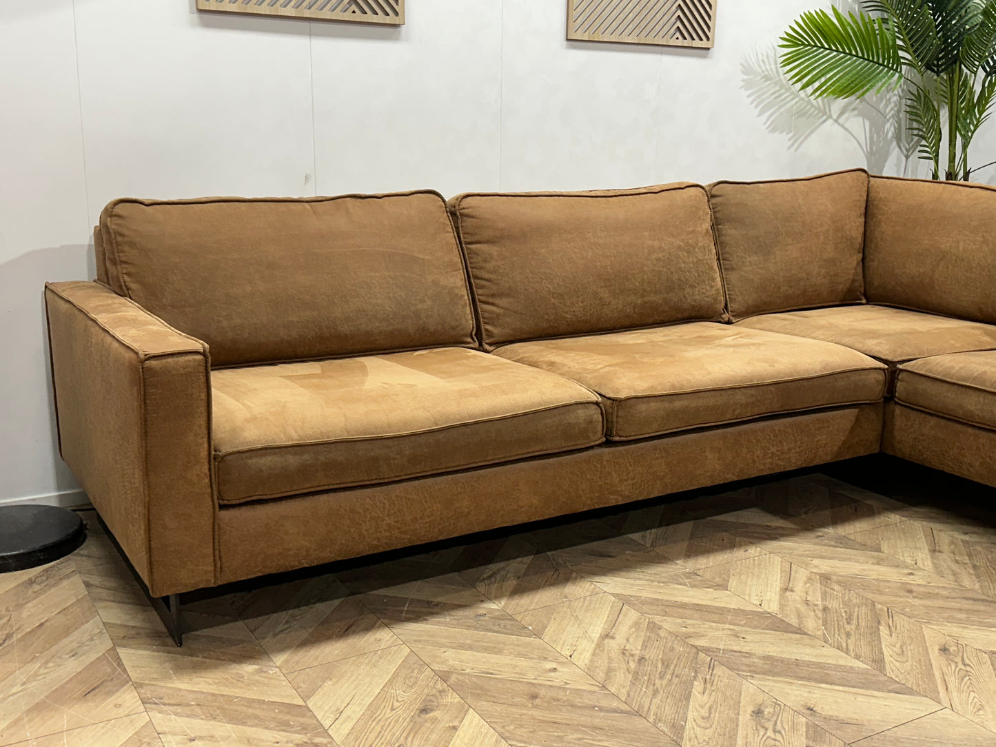 Cognac Bruine Suède Stoffen Hoekbank ~ Losse Kussens Met Afneembare Hoezen