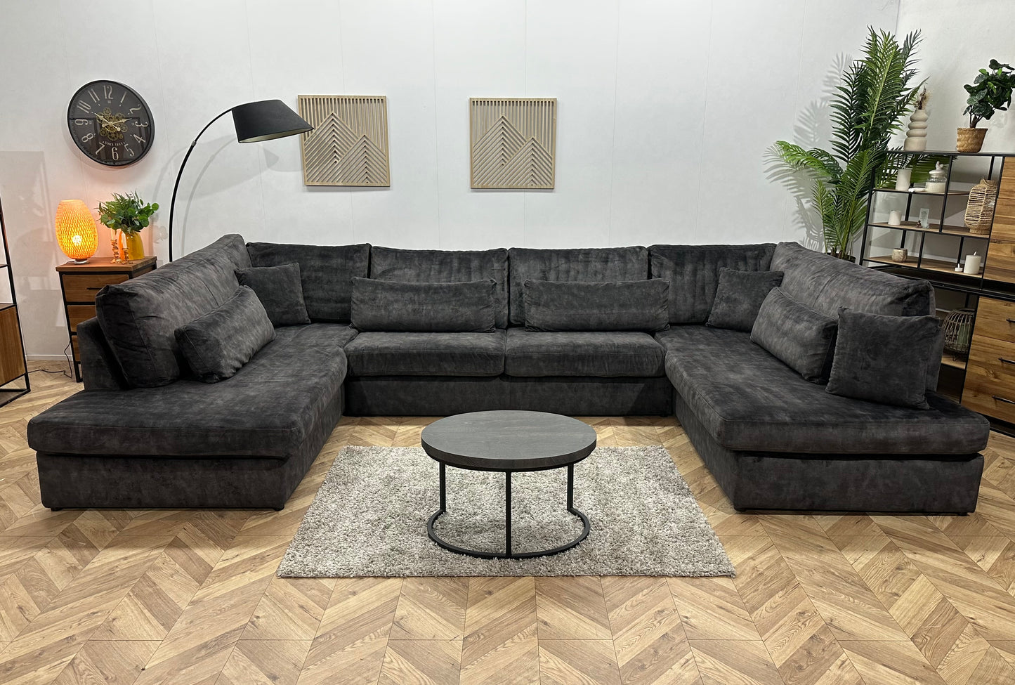 Antraciet Velvet U Bank ~ Nieuwstaat