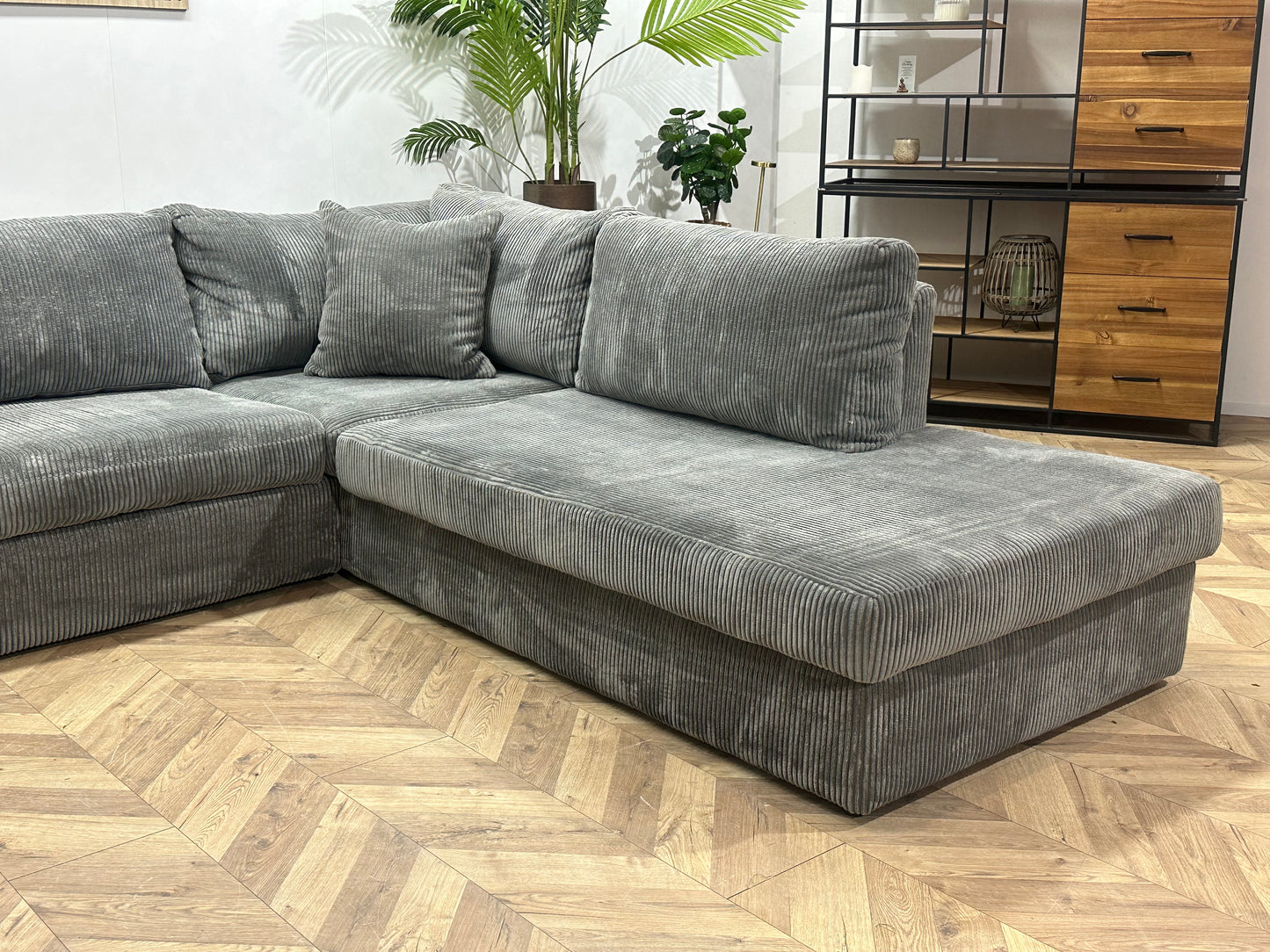 Grijze Ribstof Hoekbank ~ Losse Kussens Met Afneembare Hoezen