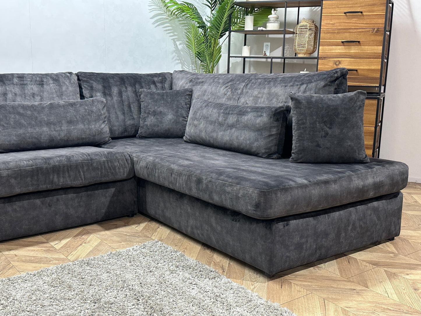 Antraciet Velvet U Bank ~ Nieuwstaat