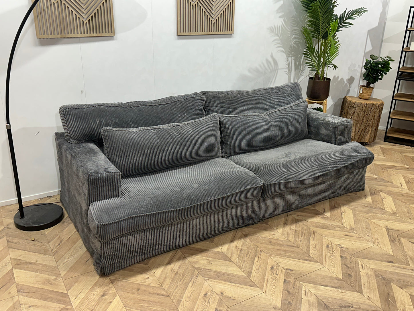 Grijze Ribstof 2.5-Zits Bank ~ Losse Kussens Met Afneembare Hoezen