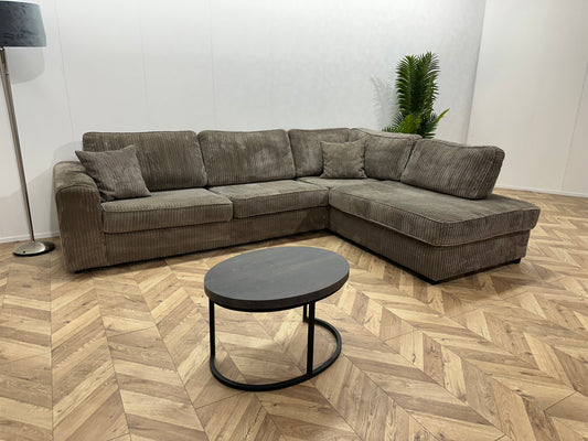 Taupe Ribstof Hoekbank ~ Losse Kussens Met Afneembare Hoezen