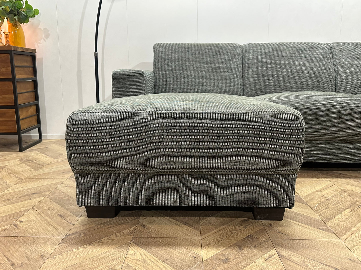 Grijze Hoekbank ~ Vaste Kussens