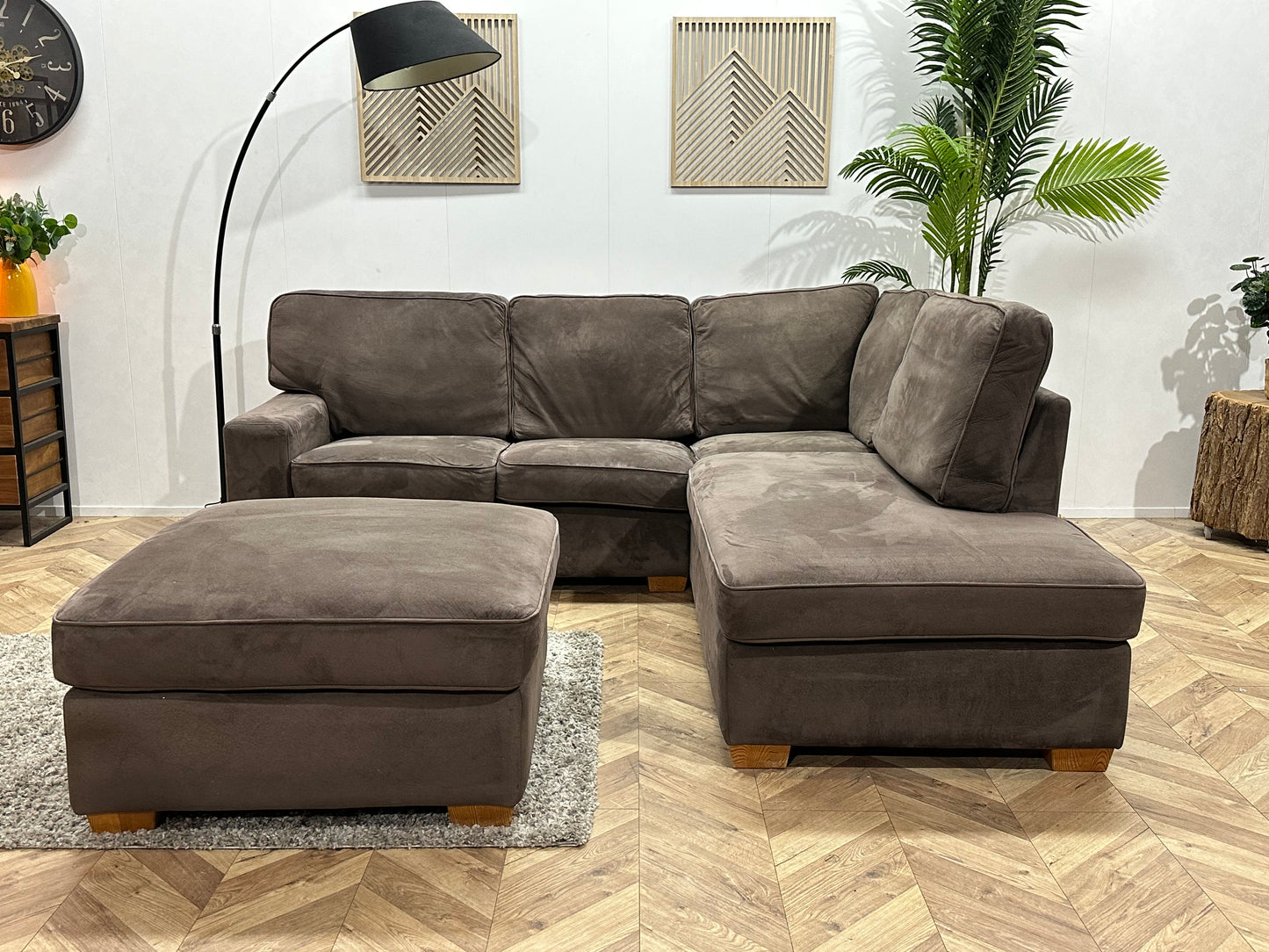 Bruine Velvet Hoekbank Inc Hocker ~ Losse Kussens Met Afneembare Hoezen