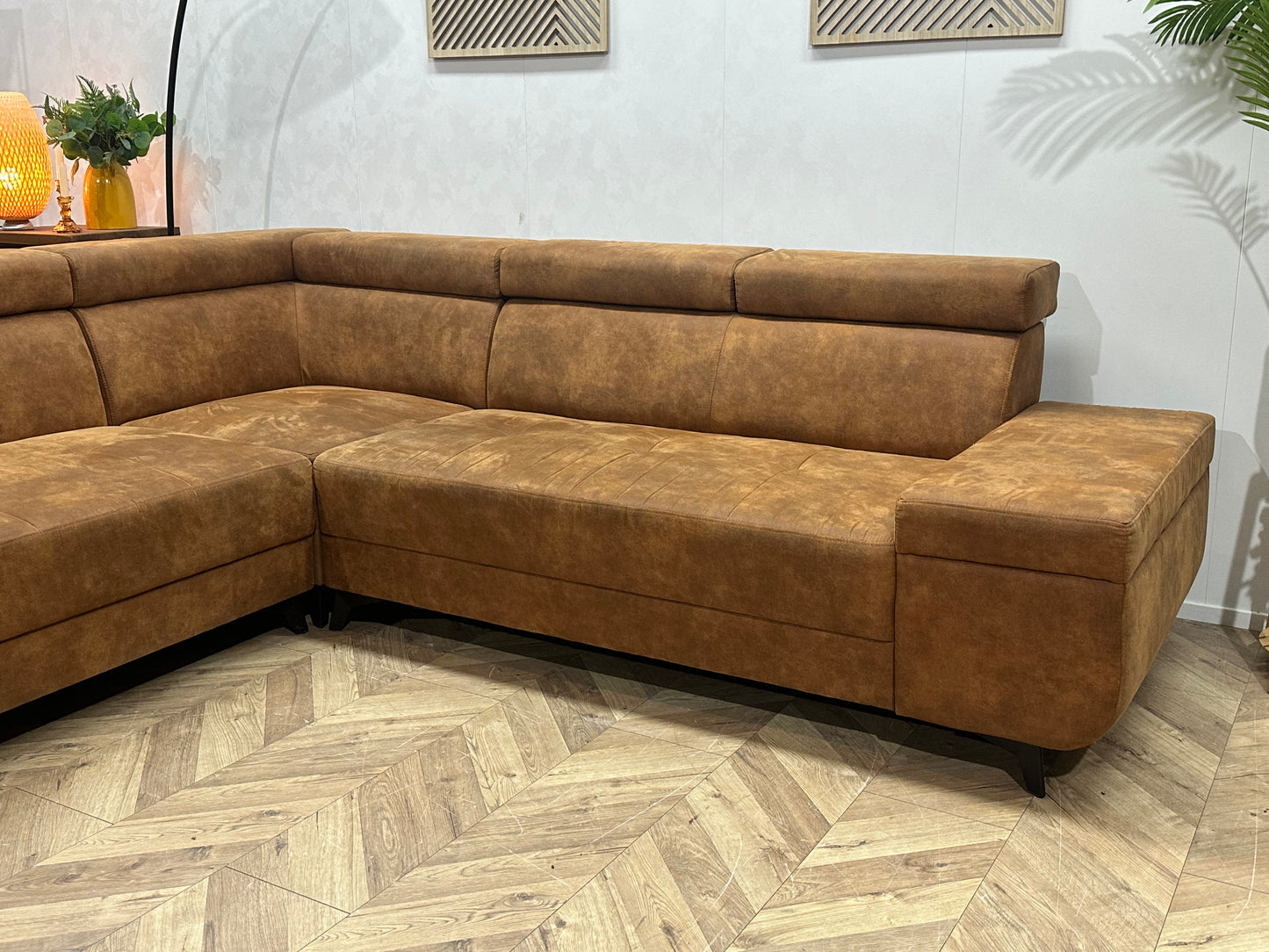 Cognac Bruine Suède Stoffen Hoekbank Inc Hocker ~ Verstelbare Hoofdsteunen ~ Nieuwstaat