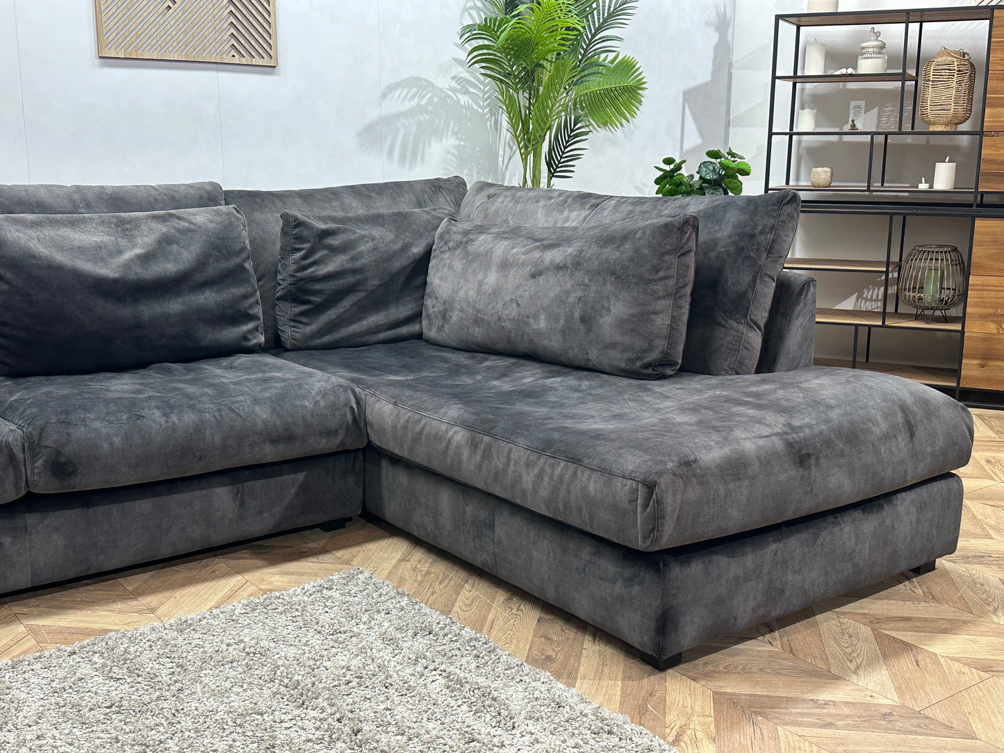 Antraciet Velvet Hoekbank ~ Losse Kussens Met Afneembare Hoezen