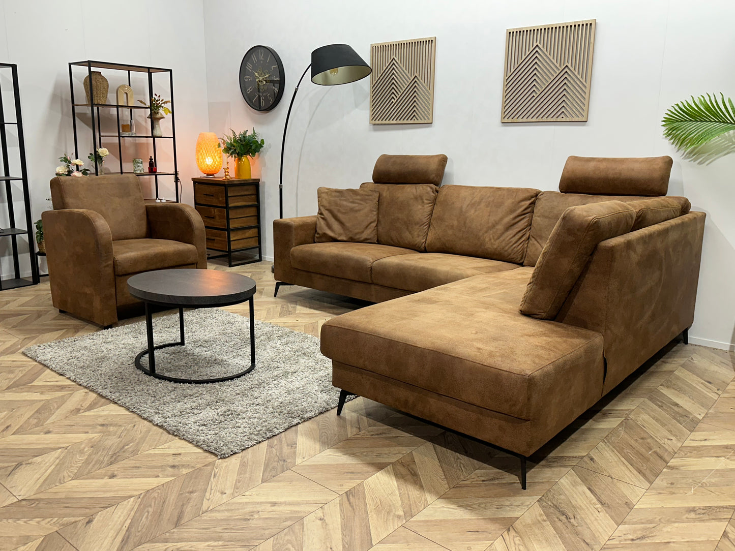 Cognac Bruine Suède Stoffen Inc Fauteuil ~ Losse Rugkussens Met Afneembare Hoezen