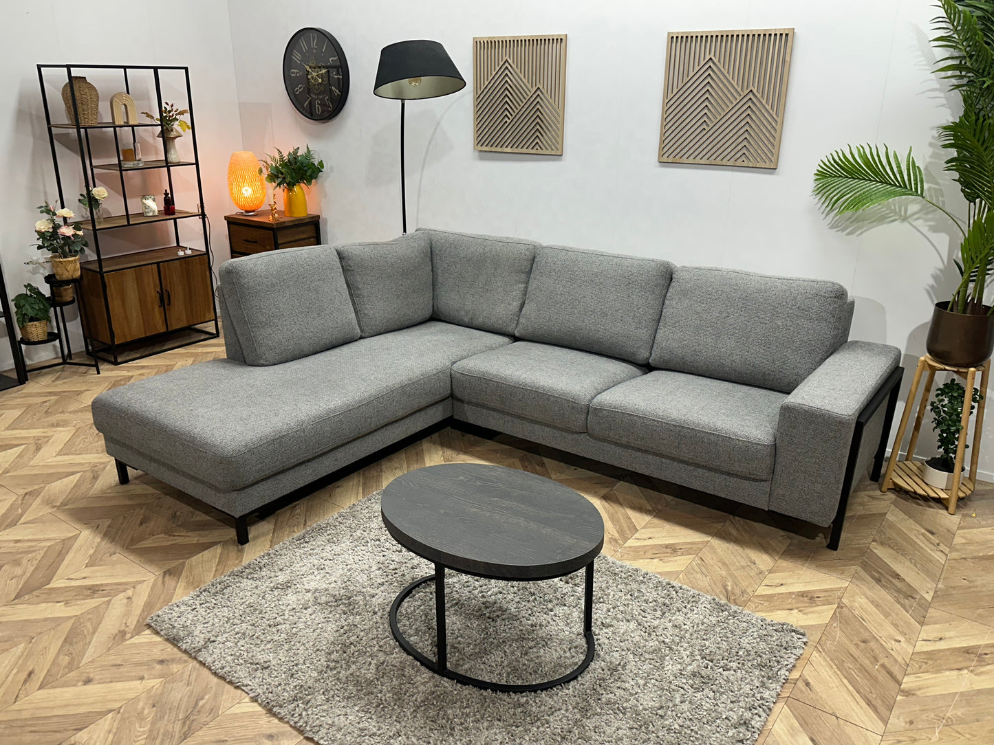 Grijze Hoekbank ~ Losse Rugkussens Met Afneembare Hoezen