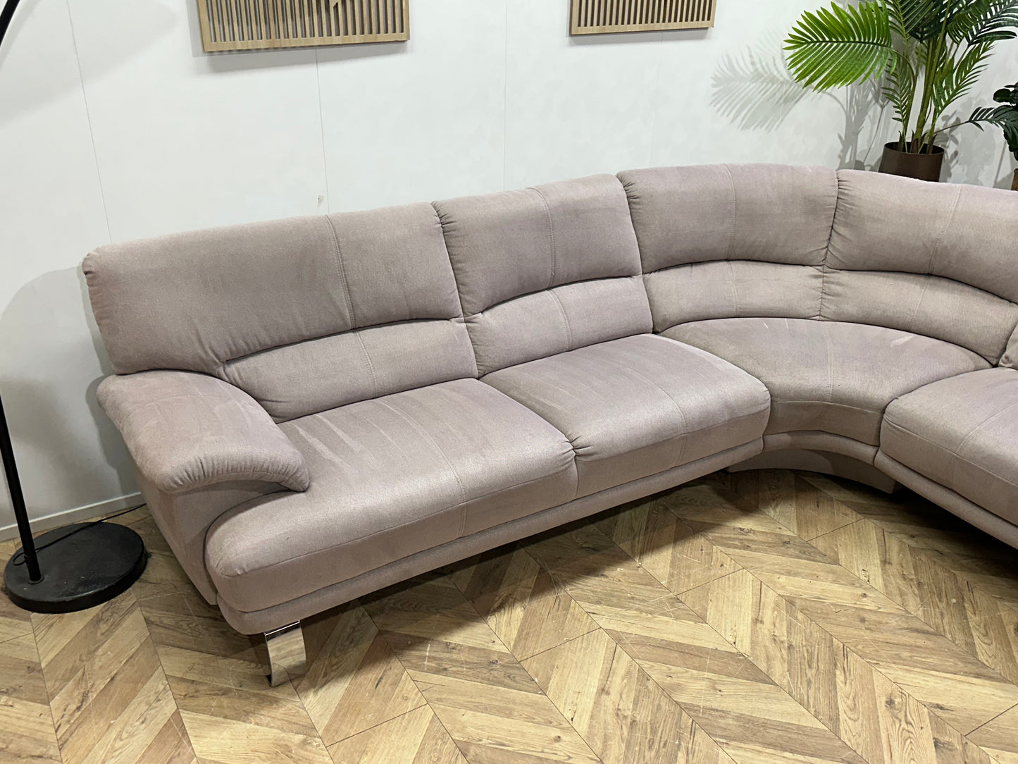 Licht Grijze Hoekbank ~ Vaste Kussens