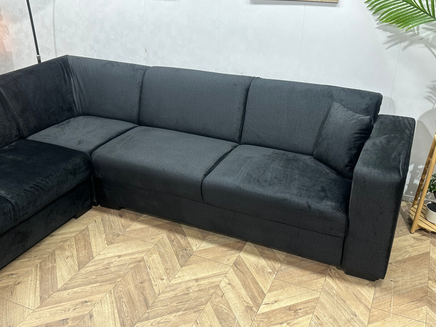 !Showroommodel! Zwarte Velvet Hoekbank