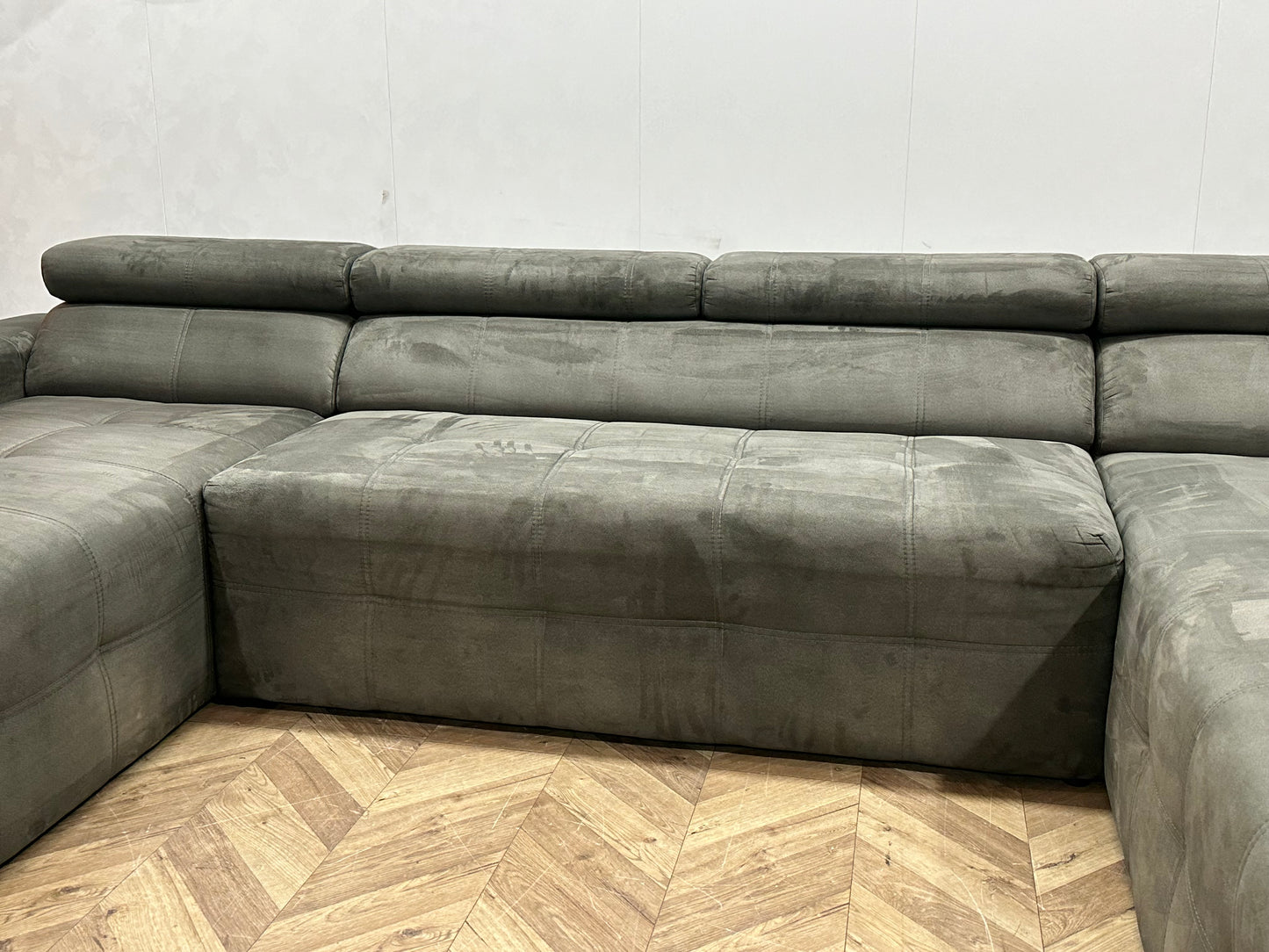 !Showroommodel! Grijze Suède Stoffen U Bank