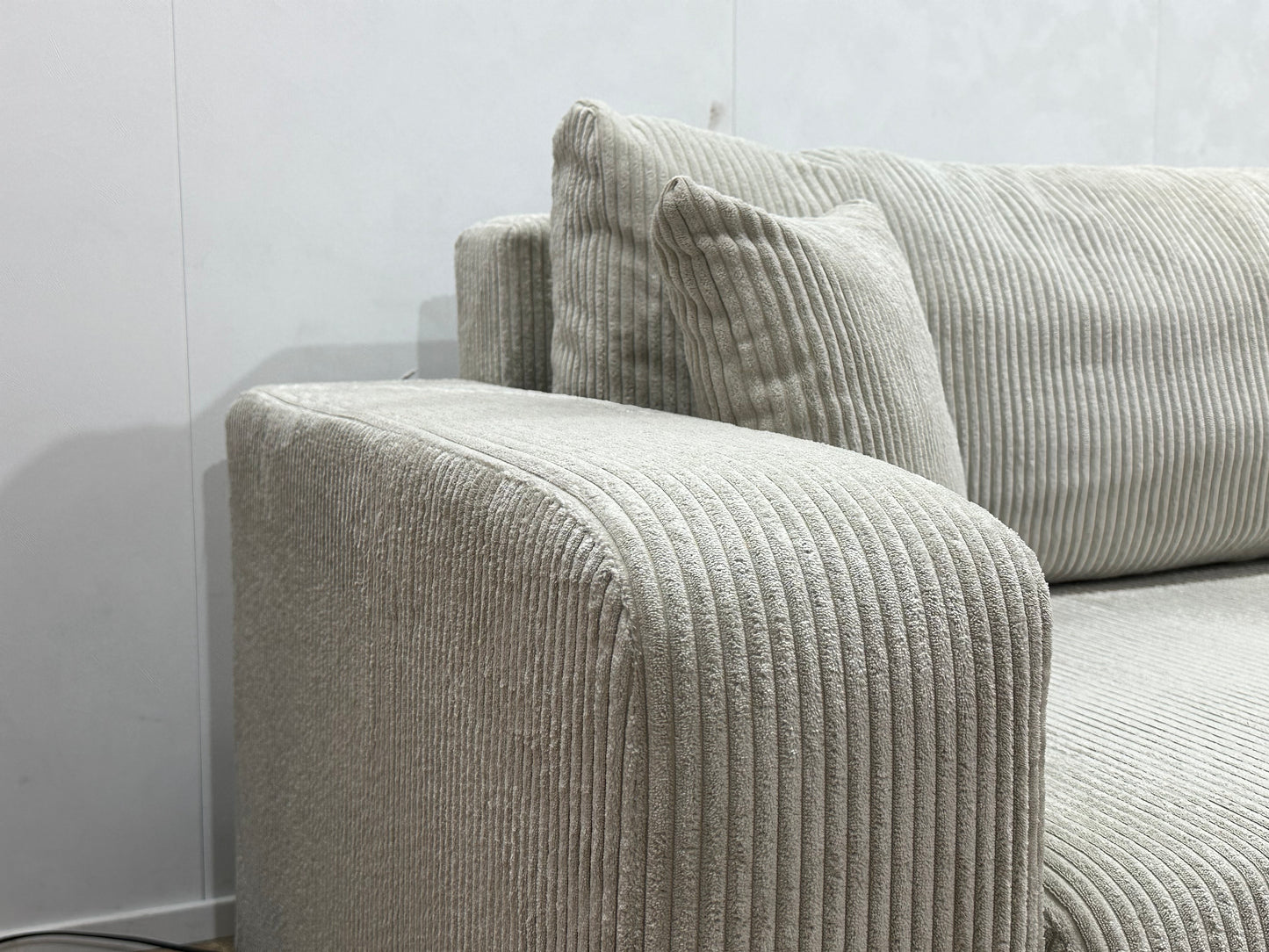 !Showroommodel! Witte Ribstof Hoekbank