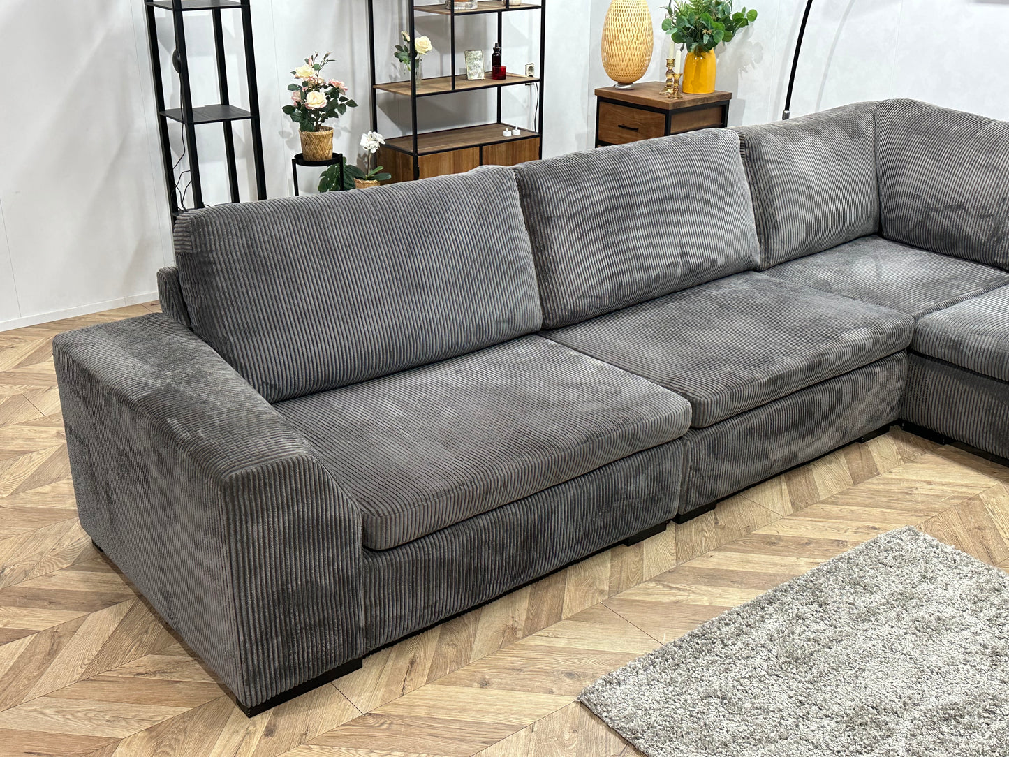 Grijze Ribstof Hoekbank ~ Losse Kussens Met Afneembare Hoezen