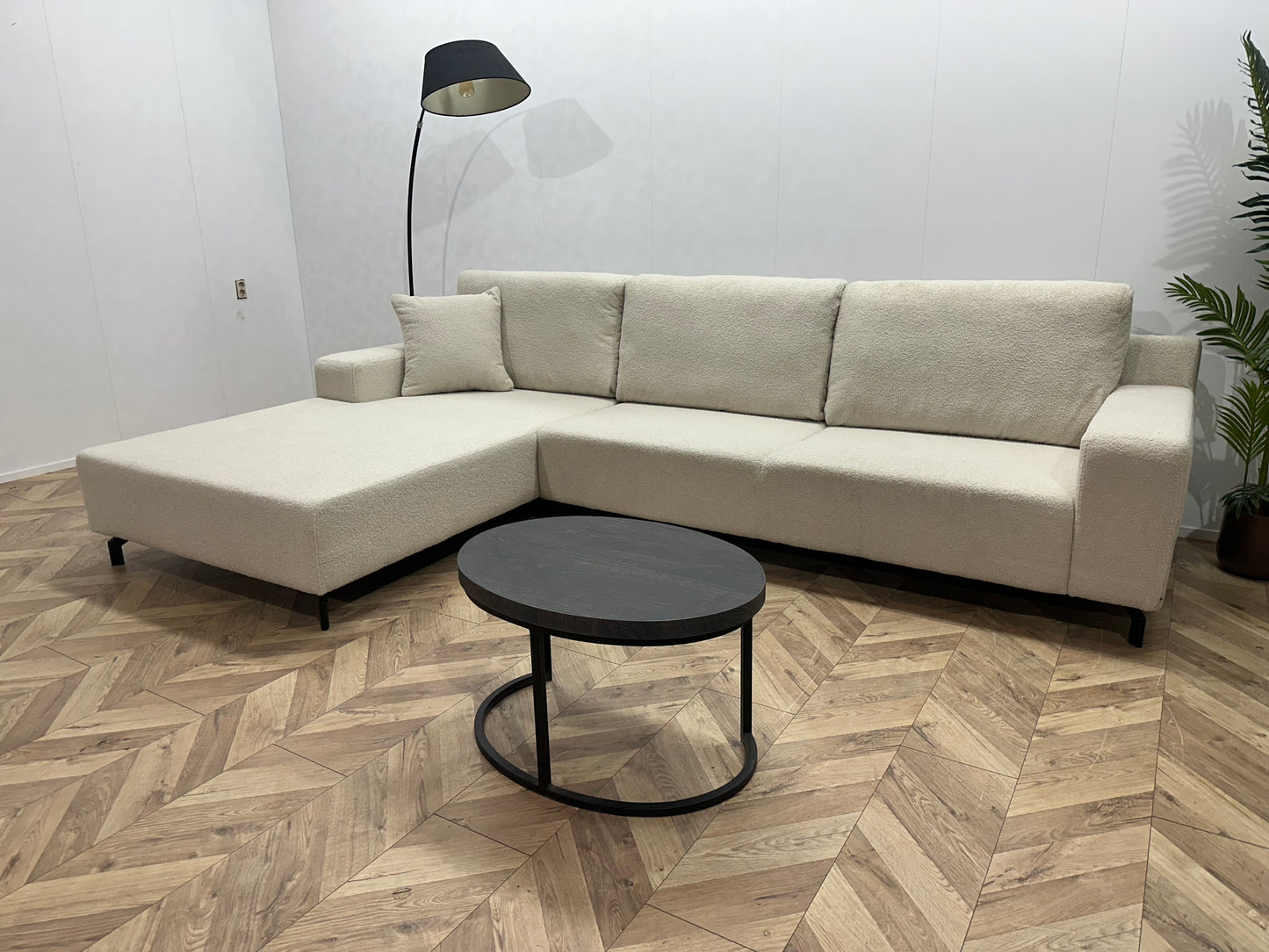!Showroommodel! Witte Bouclé Stoffen Hoekbank
