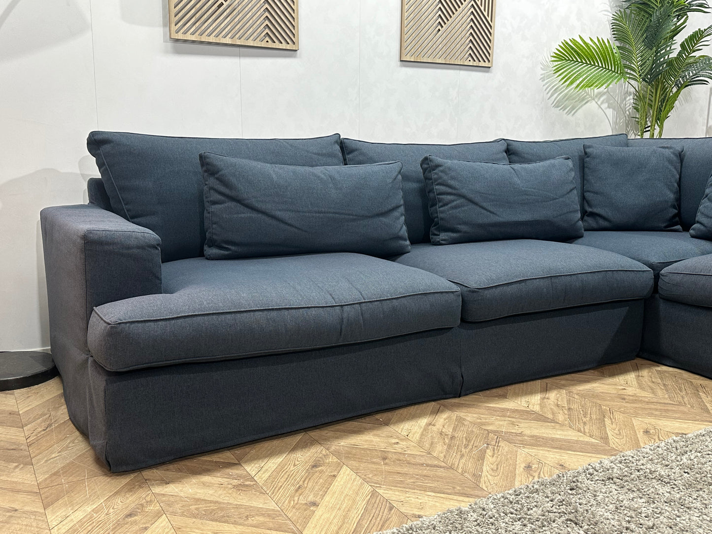 Blauwe Hoekbank ~ Losse Kussens Met Afneembare Hoezen