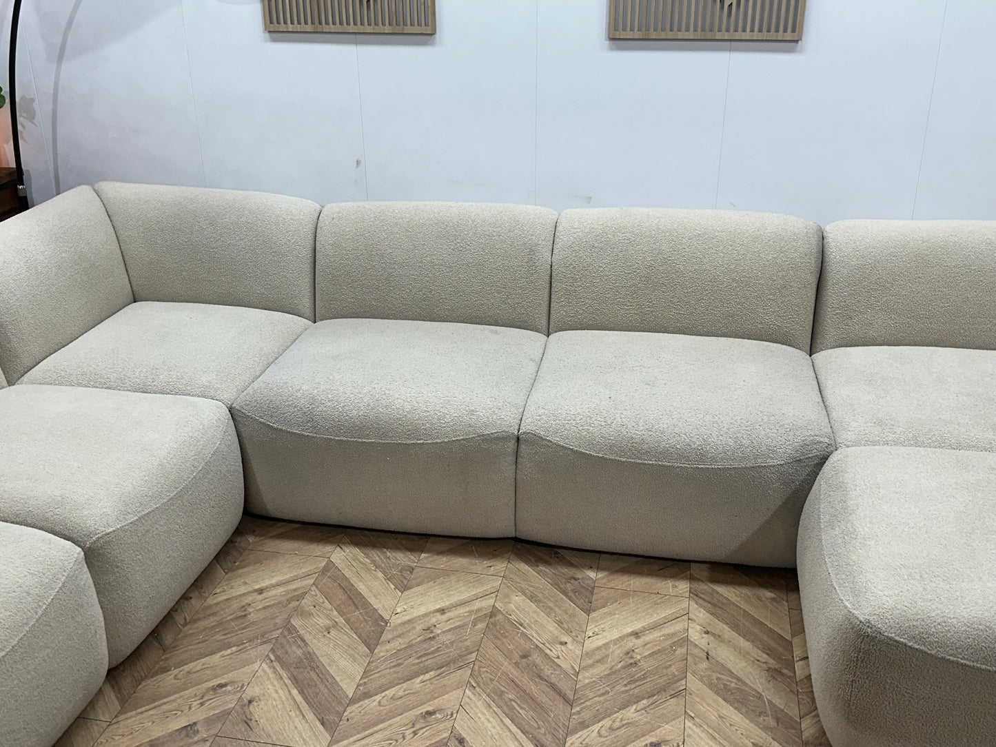 Witte/Crème Blouce Stoffen U Bank ~ Vaste Kussens