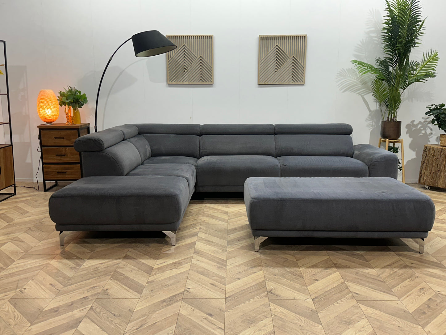 Grijze Suède Stoffen Hoekbank ~ Verstelbare Hoofdsteunen