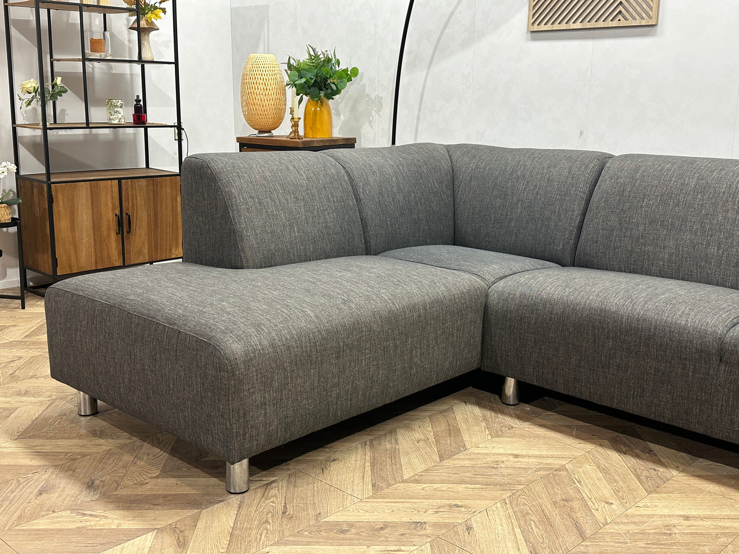 Grijze Hoekbank ~ Vaste Kussens