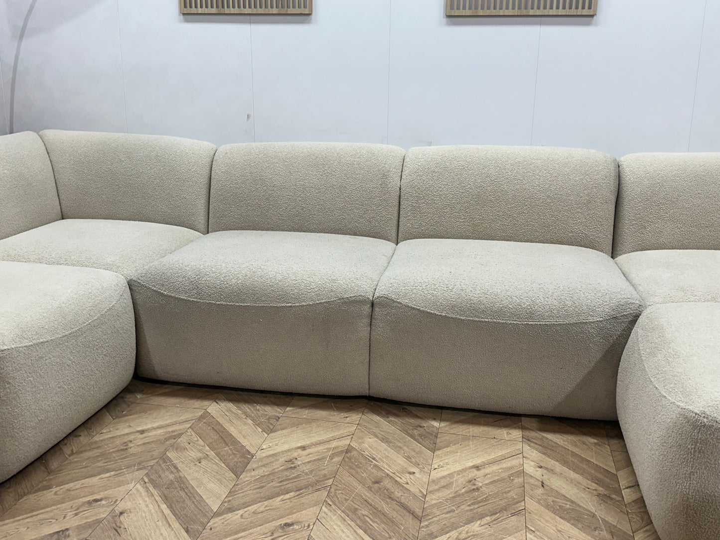 Witte/Crème Blouce Stoffen U Bank ~ Vaste Kussens