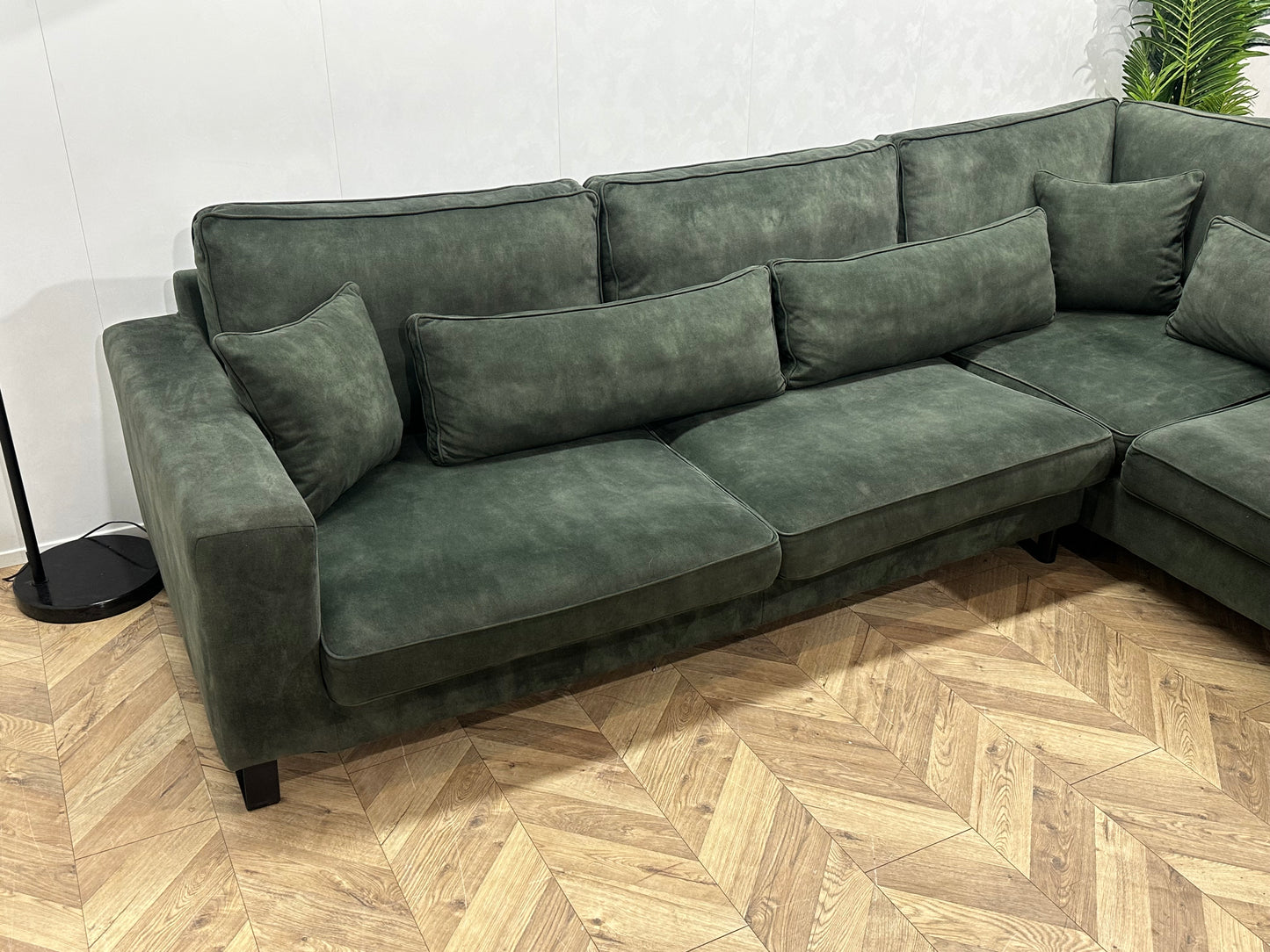 Donker Groene Velvet Hoekbank ~ Losse Kussens Met Afneembare Hoezen