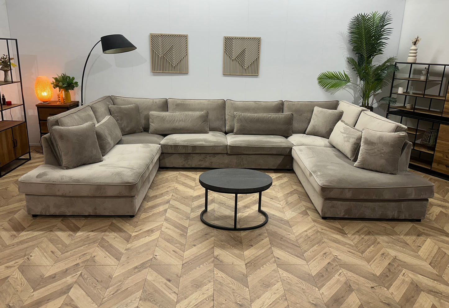 Licht Grijze/Beige Velvet Ruime U Bank ~ Losse Kussens Met Afneembare Hoezen