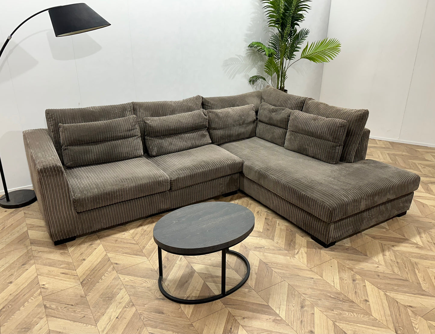 Licht Bruine Ribstof Hoekbank ~ Losse Kussens Met Afneembare Hoezen