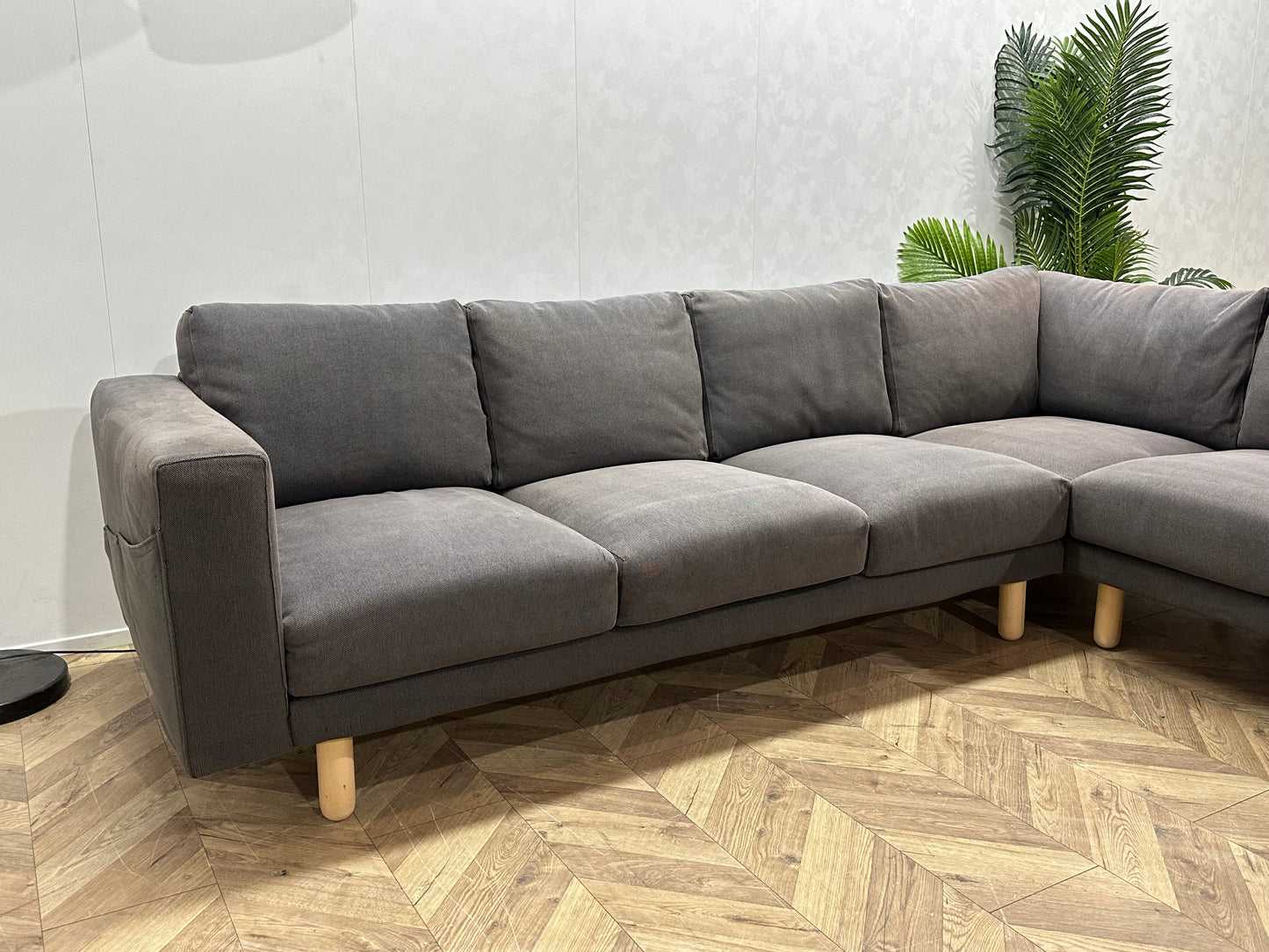 Grijze Hoekbank ~ Losse Kussens Met Afneembare Hoezen