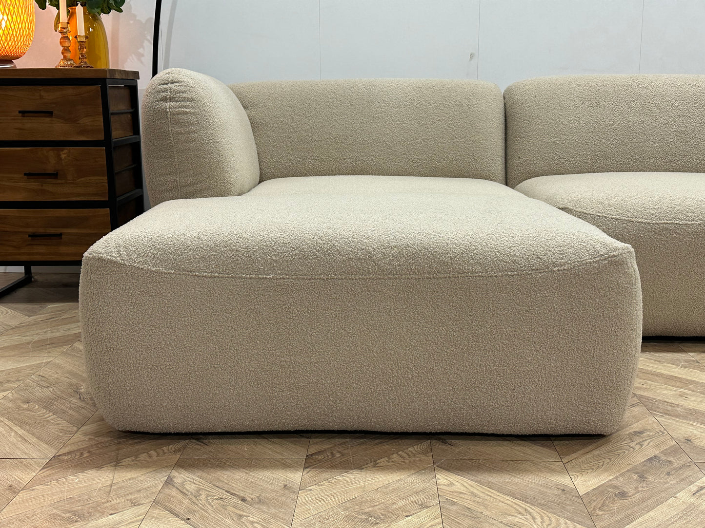 !Showroommodel! Beige Bouclé U Bank