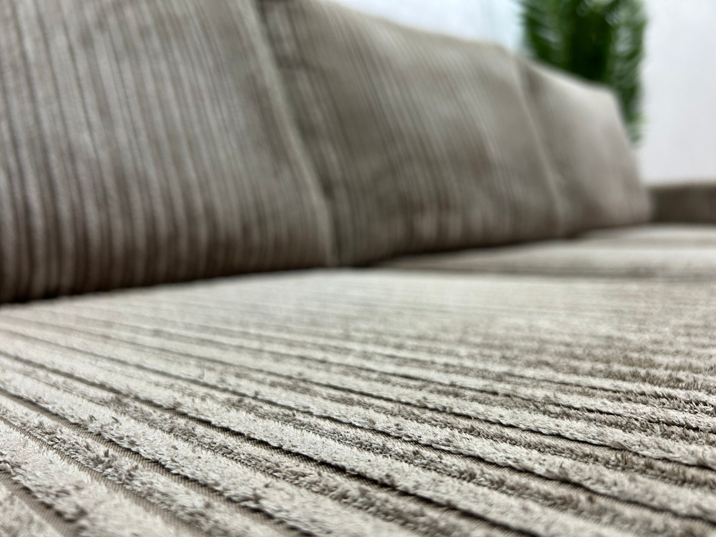 Beige Ribstof Hoekbank ~ Losse Kussens Met Afneembare Hoezen