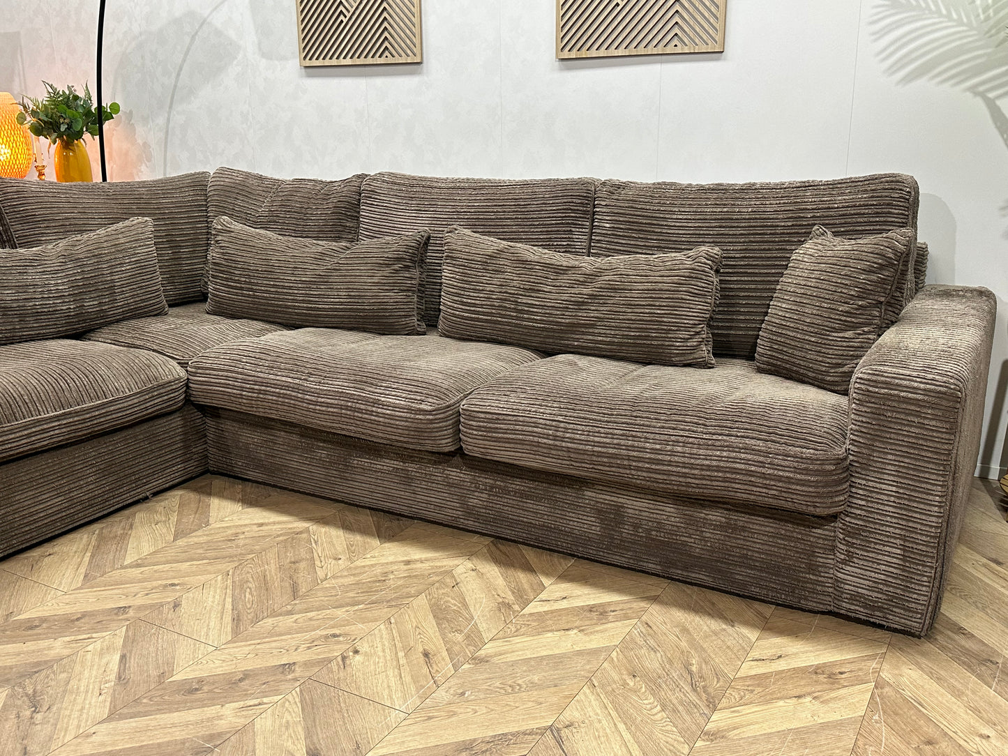 Bruine Ribstof Hoekbank ~ Losse Kussens Met Afneembare Hoezen