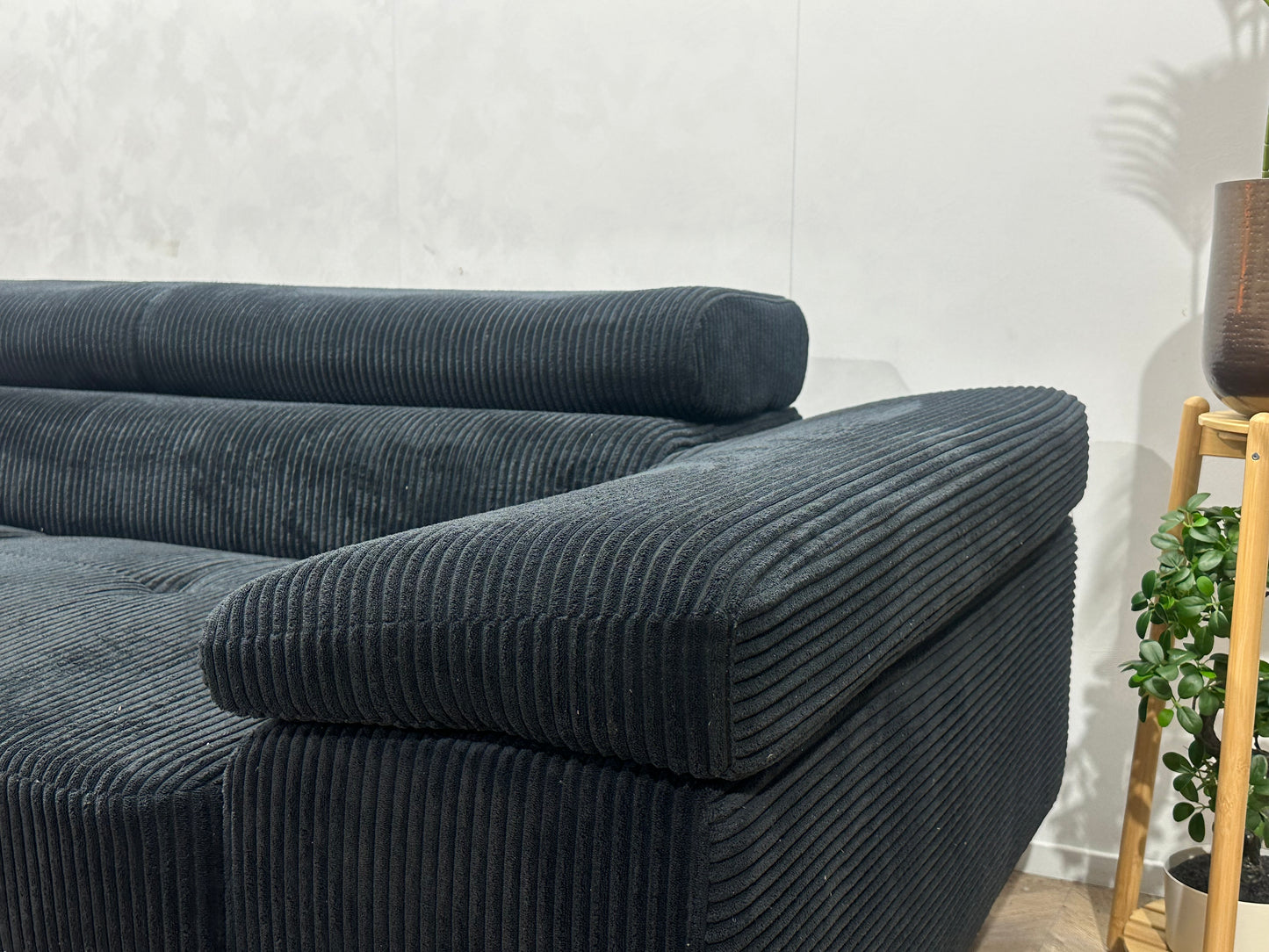 Zwart Ribstof Hoekbank ~ Verstelbare  Hoofdsteunen