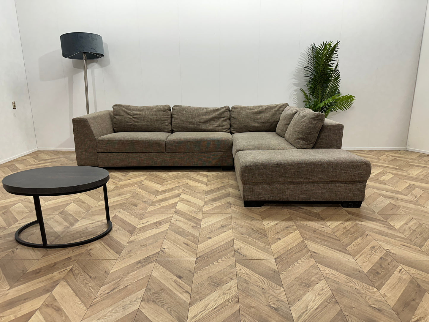 Beige/Bruine Hoekbank ~ Losse Rugkussens Met Afneembare Hoezen