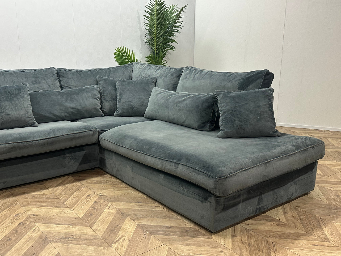 Blauwe Velvet Hoekbank ~ Losse Kussens Met Afneembare Hoezen