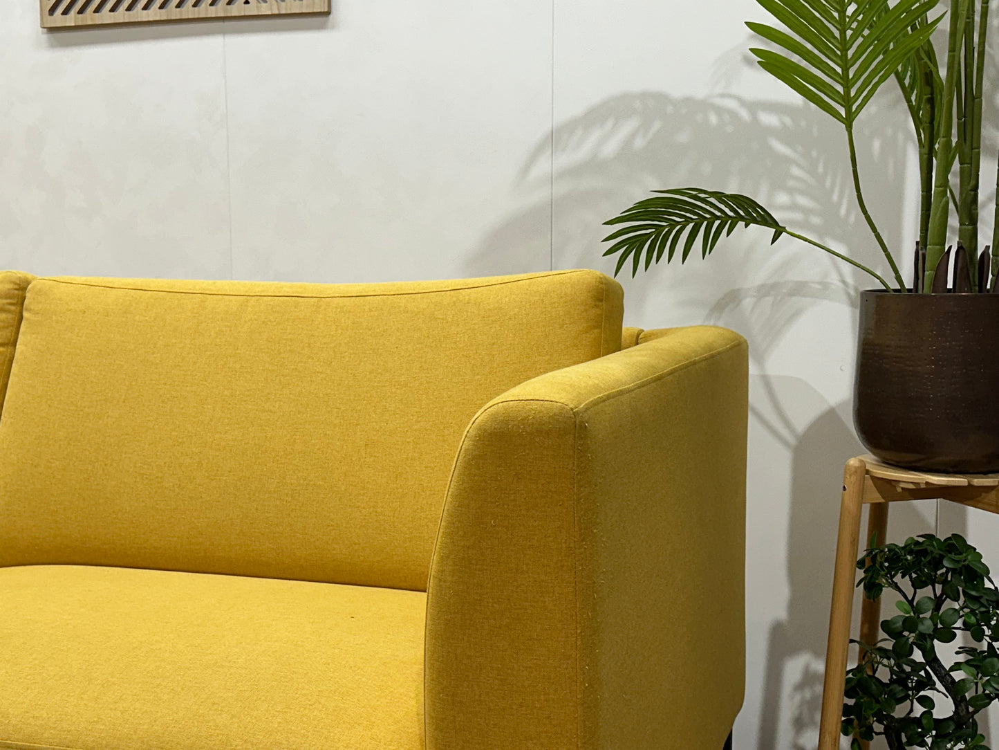 Gele Hoekbank ~ Losse Rugkussens Met Afneembare Hoezen