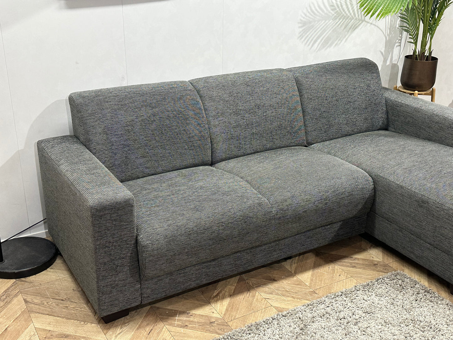 Grijze Hoekbank ~ Vaste Kussens