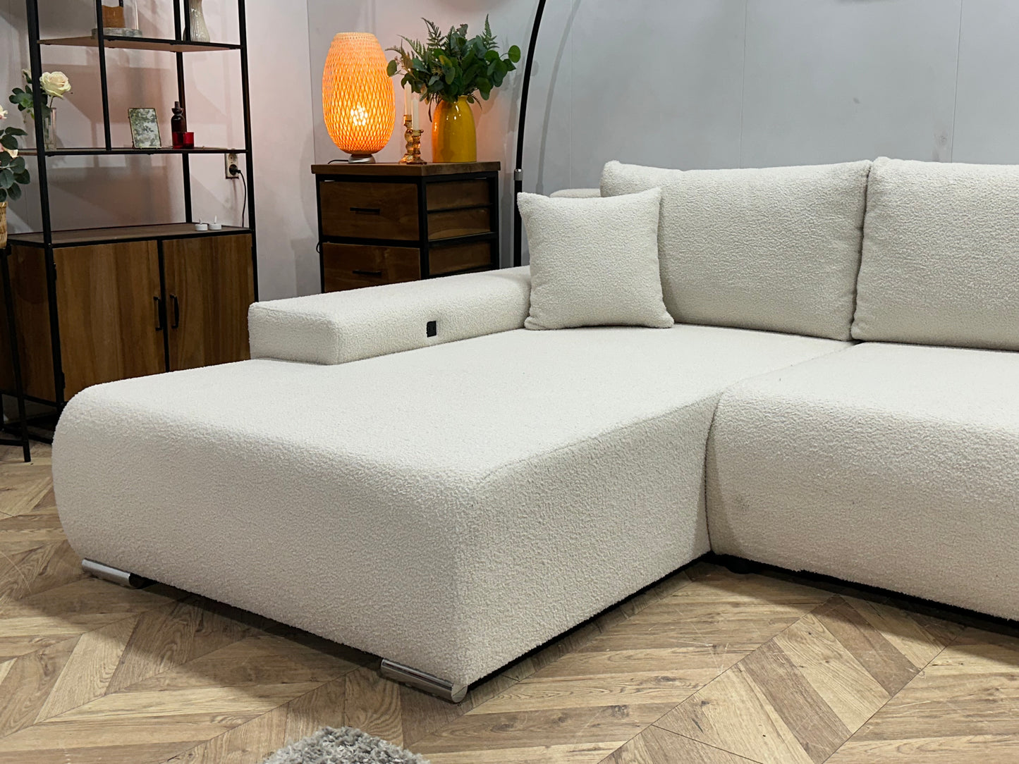 !Showroommodel! Witte Bouclé Stoffen U Bank ~ Oplaadfunctie