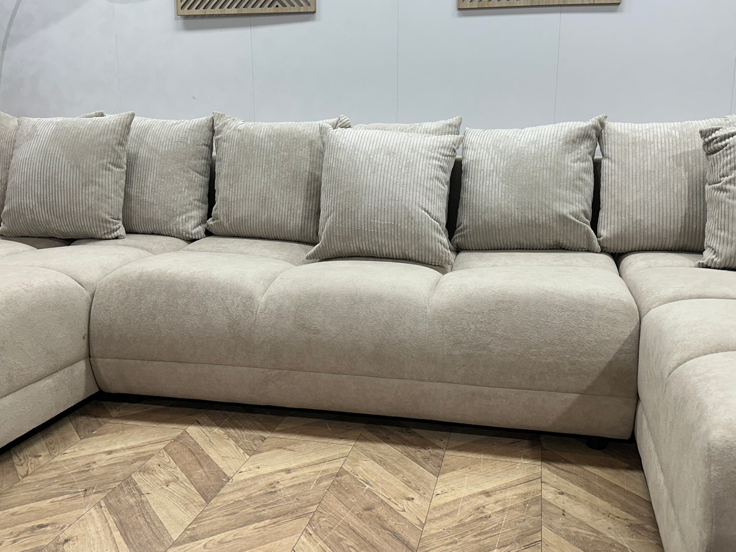 !Showroommodel! Crème Velvet U Bank ~ Losse Ribstof Rugkussens