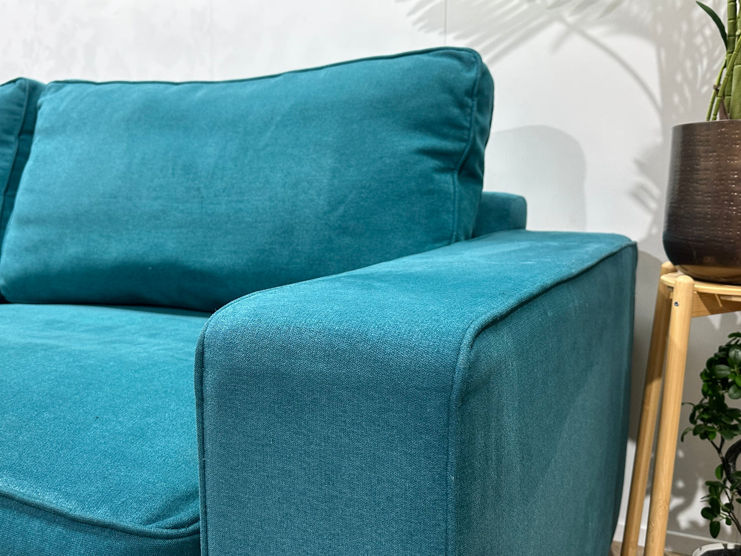 Blauwe Suède Stoffen Hoekbank ~ Losse Kussens Met Afneembare Hoezen