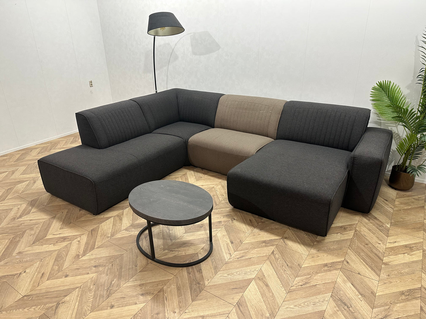Antraciet/Bruine U Bank ~ Vaste Kussens