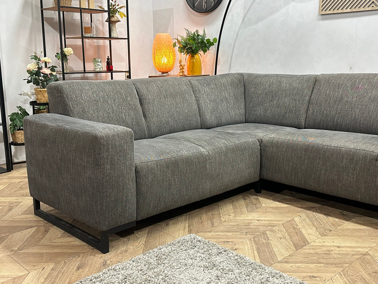 Grijze U Bank ~ Vaste Kussens