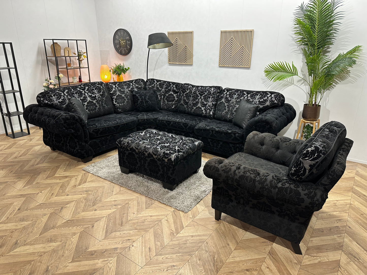 Zwarte Velvet Hoekbank Inc Fauteuil & Hocker ~ Losse Kussens Met Afneembare Hoezen