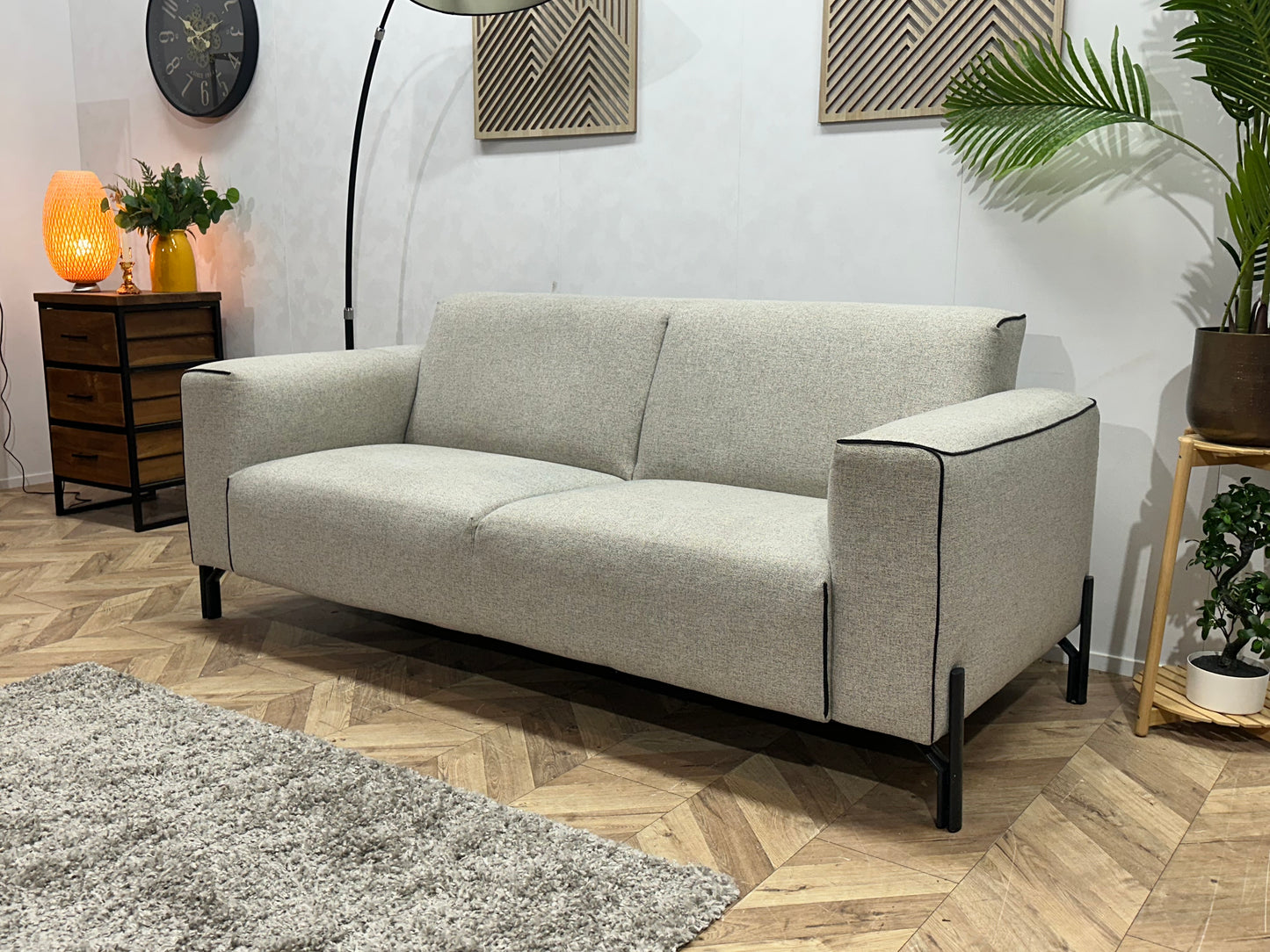 Xooon Licht Grijze 2.5-Zits Bank ~ Vaste Kussens