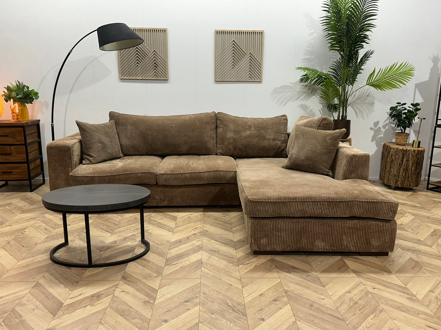 Room108 Bruine Ribstof Hoekbank ~ Losse Kussens Met Afneembare Hoezen