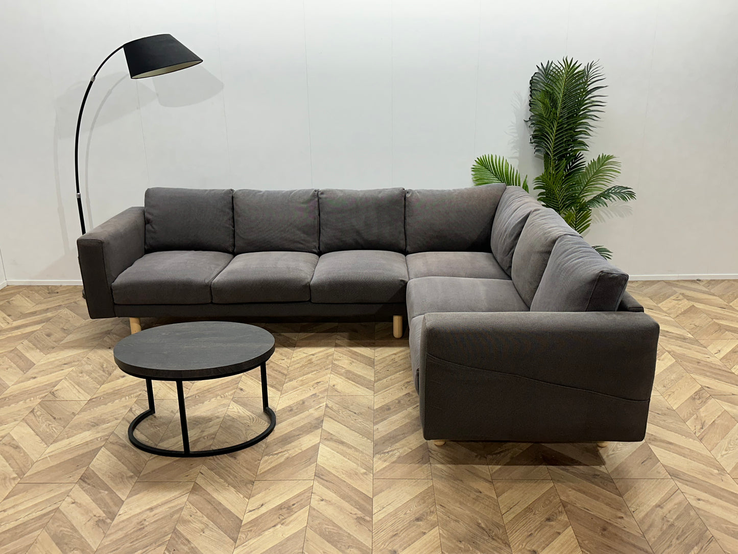 Grijze Hoekbank ~ Losse Kussens Met Afneembare Hoezen