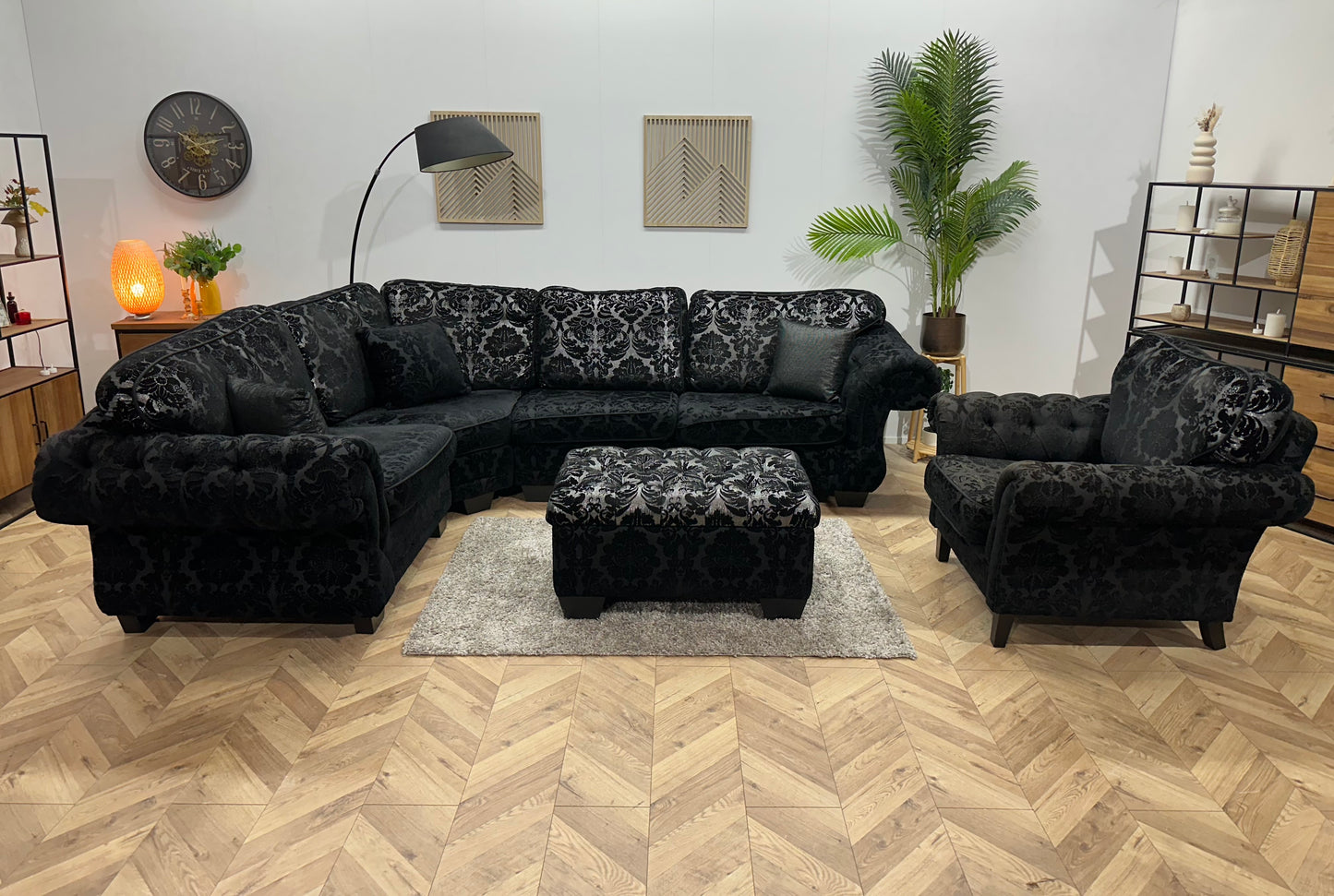 Zwarte Velvet Hoekbank Inc Fauteuil & Hocker ~ Losse Kussens Met Afneembare Hoezen